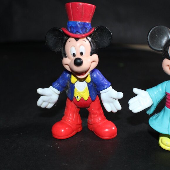 Vintage Disney EPCOT Center Mickey & Minnie PVC Figures Lot 1980s Park Souvenir - Picture 5 of 16
